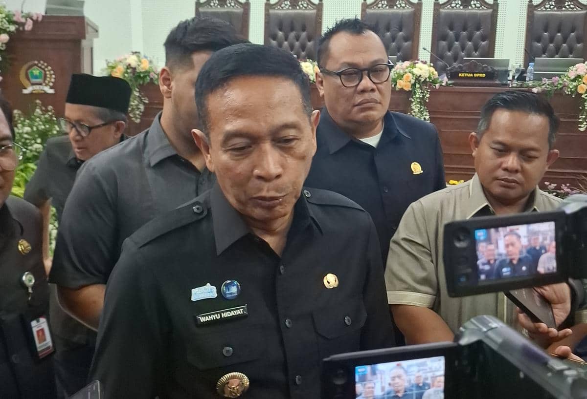 Potret Wali Kota Malang, Wahyu Hidayat, sebagai pejabat pemerintah daerah yang memimpin Kota Malang.