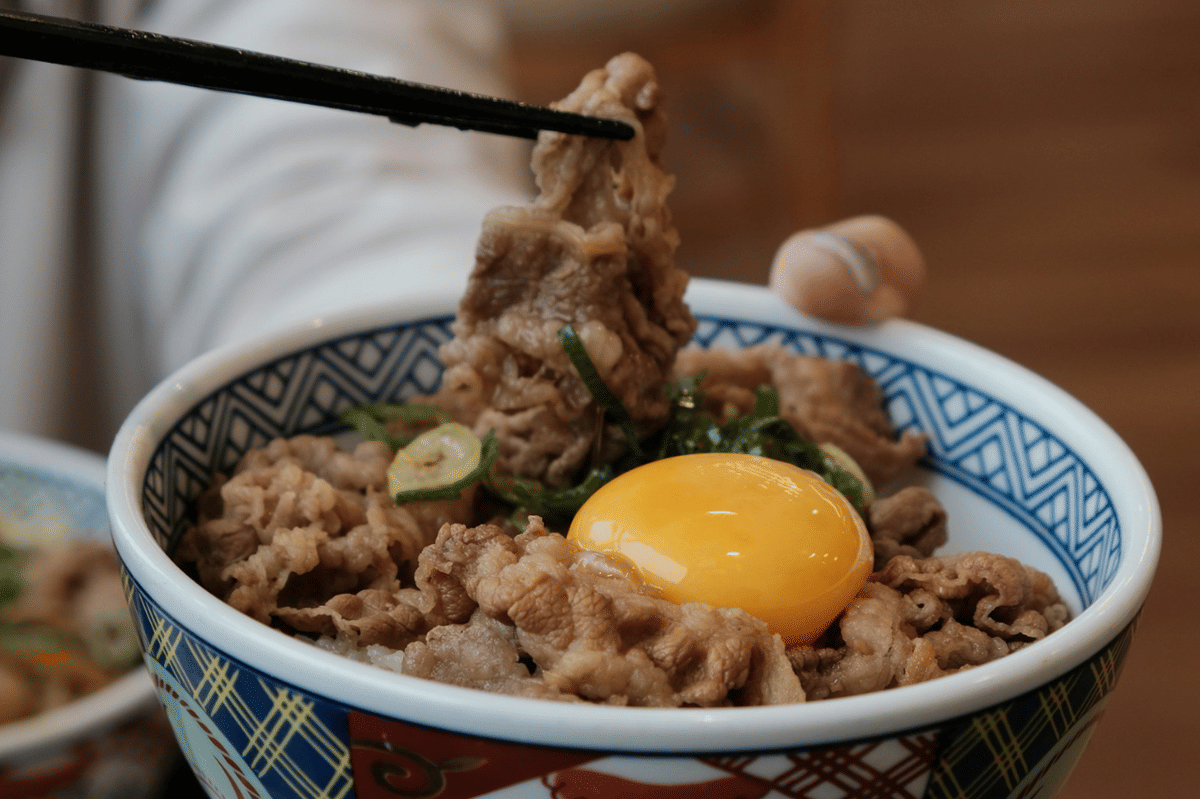 ilustrasi sukiyaki rice