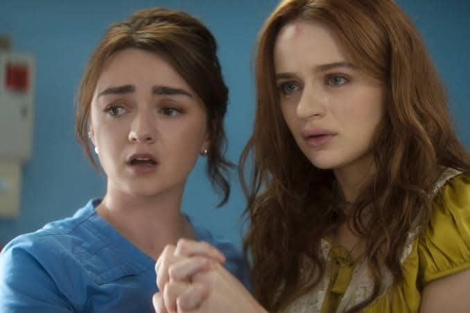 Maisie Williams dan Joey King dalam Practical Magic 2