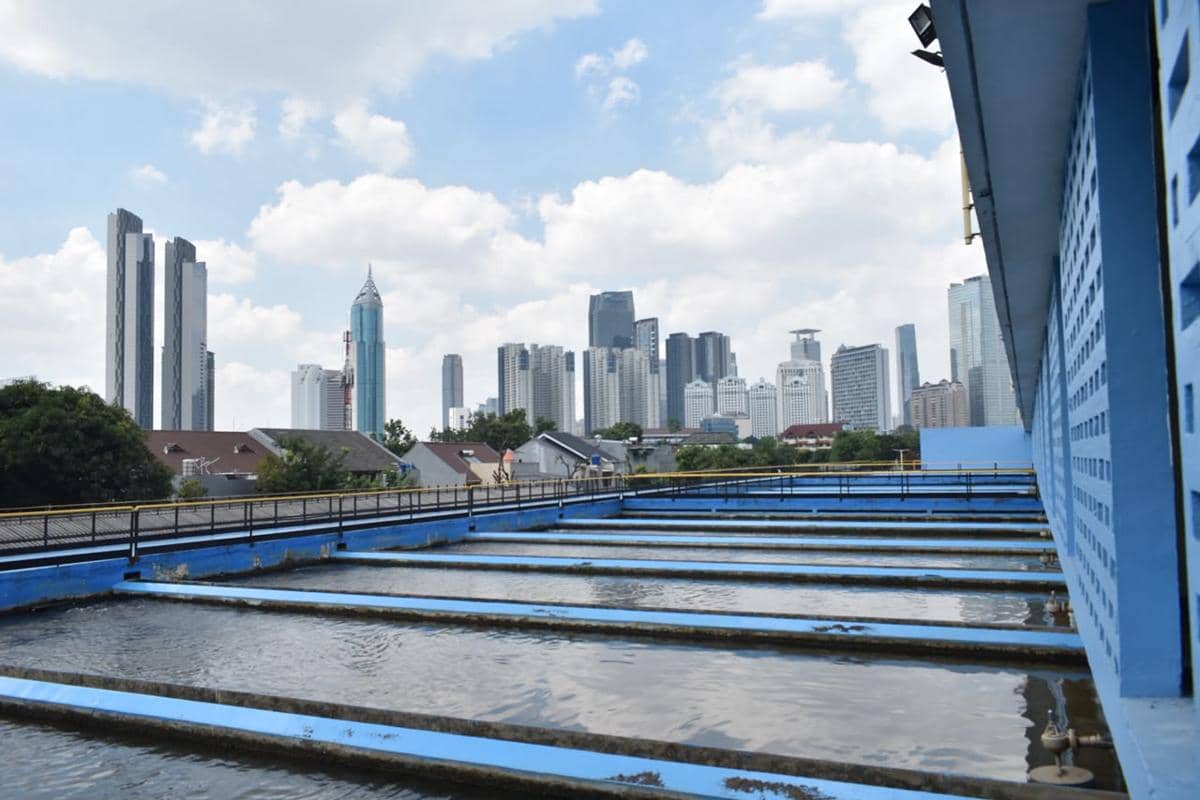 Abu Vulkanik Selimuti Jakarta, PAM Jaya Pastikan Kualitas Air Terjaga