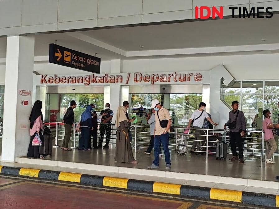 Penumpang Bandara Radin Inten Keluhkan Batal Terbang, Minim Informasi