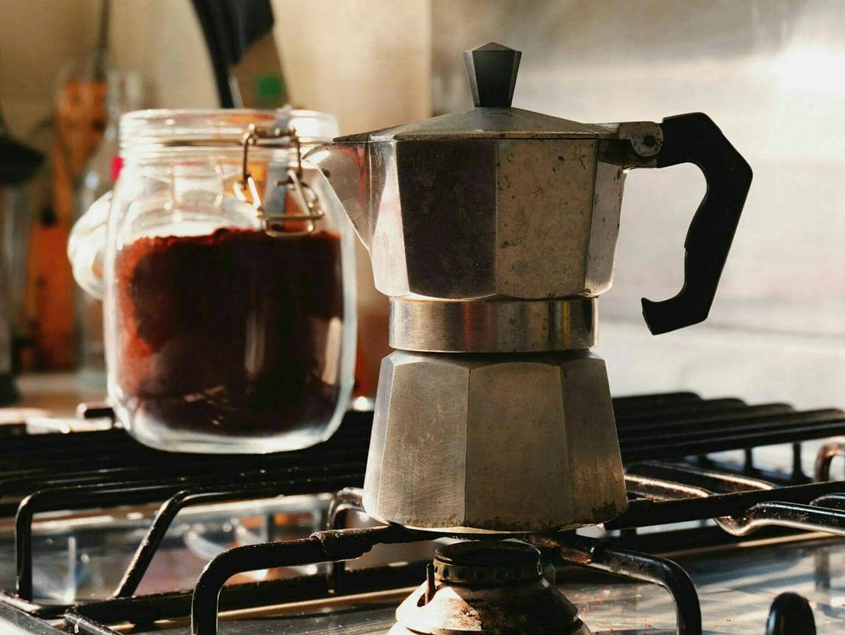 ilustrasi moka pot