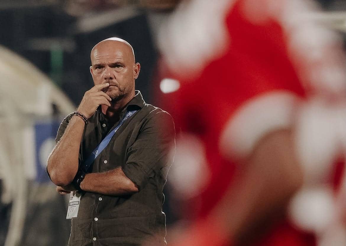 Pelatih Bali United, Johnny Jansen saat pertandingan menghadapi PSS Sleman.