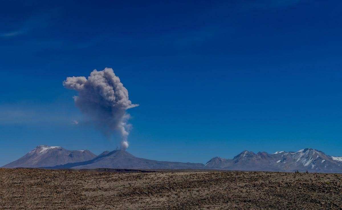 ilustrasi erupsi