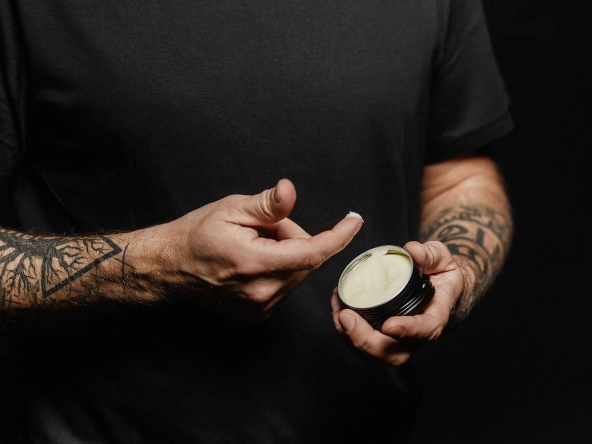 ilustrasi hair clay