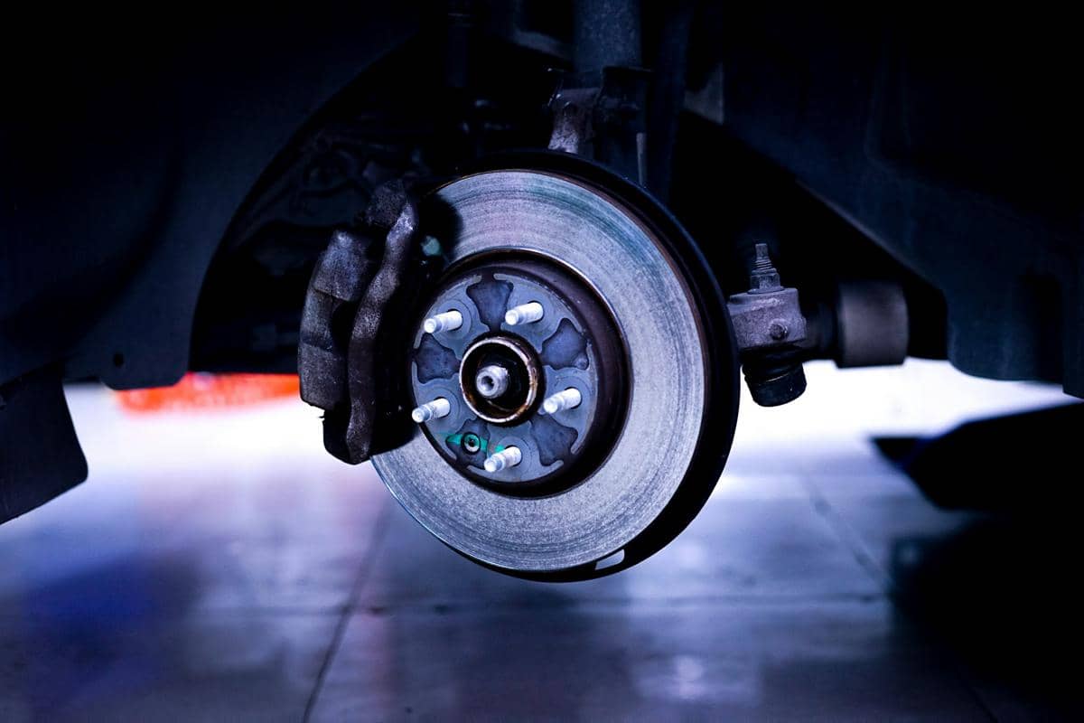 Bagian Mobil yang Perlu Dicek Setelah Kena Abu Vulkanik