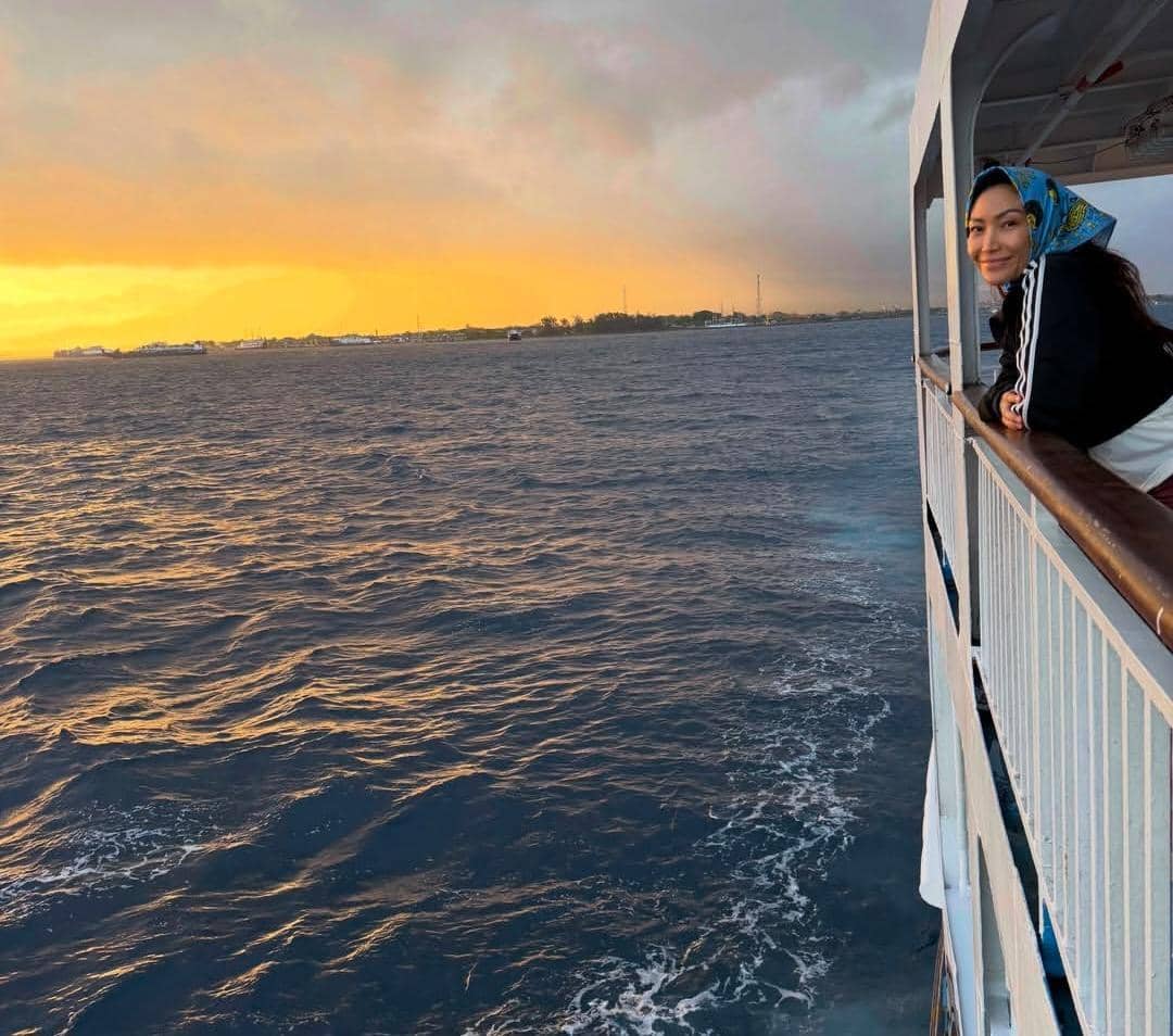 Ayu Dewi road trip ultah ke-42