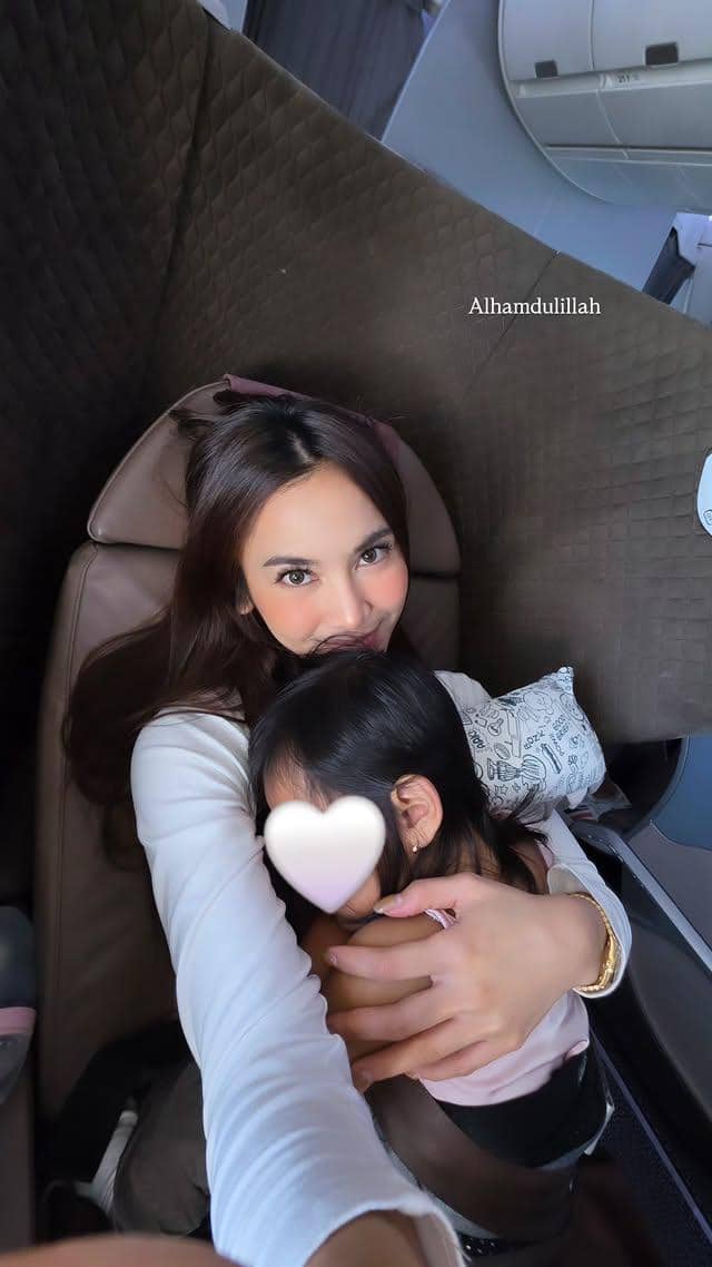 Unggahan Instagram Mahalini Raharja yang menceritakan dirinya akhirnya dapat pulang ke Jakarta.