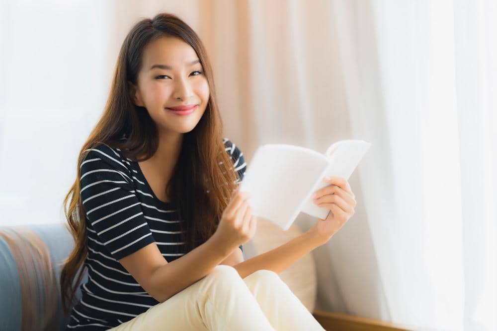 ilustrasi perempuan me time