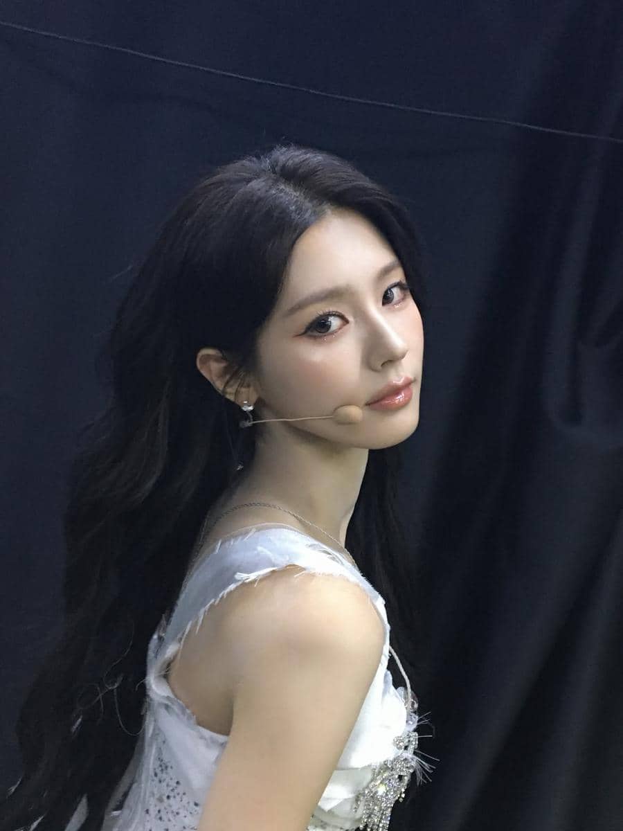 potret Miyeon i-dle 