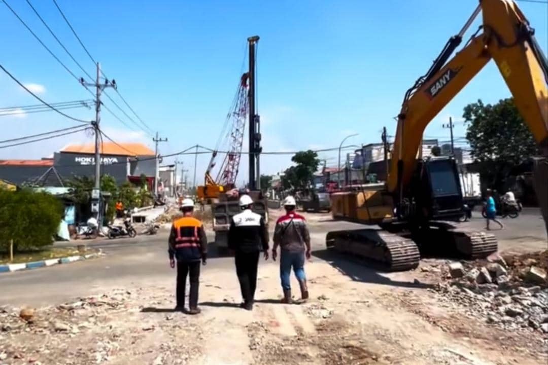 Pelebaran Jalan Wiyung-Menganti Hampir 1 Km Ditargetkan Rampung 2026