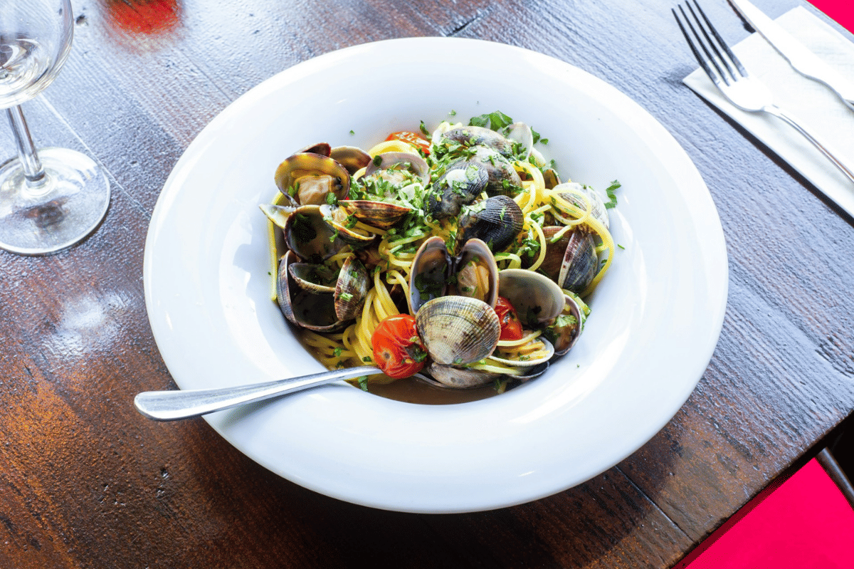 Resep Pasta Saus Kerang ala Prancis, Lebih Creamy dan Rich!