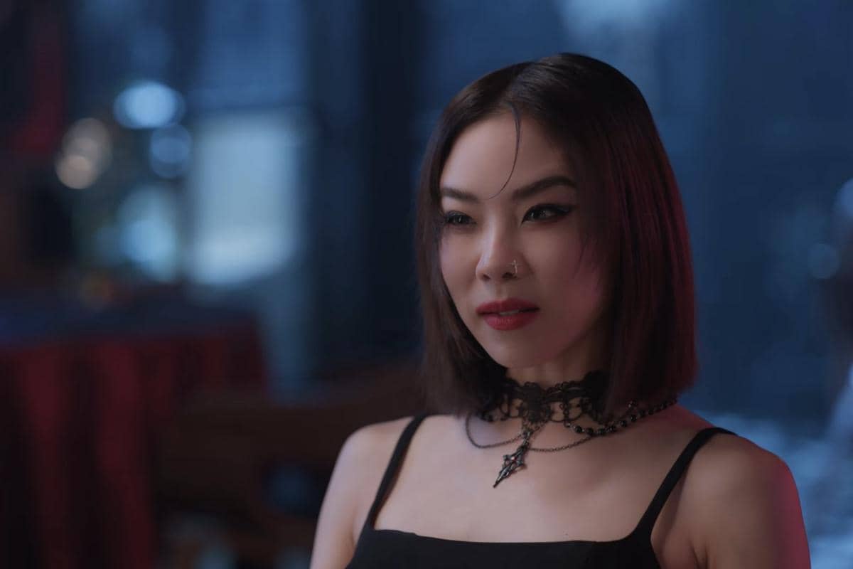 7 Fakta Peran Cris Horwang Drama Thailand The Crow Club, Pemilik Bar!
