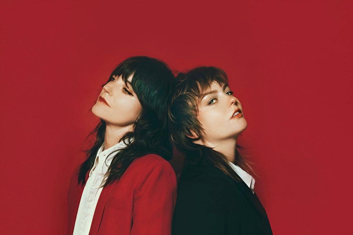 5 Duet Ikonik Penyanyi Rock Perempuan yang Wajib Didengarkan
