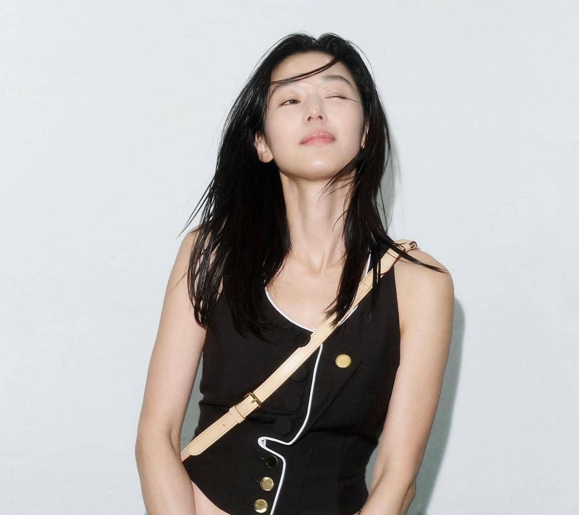 Potret Jun Ji Hyun