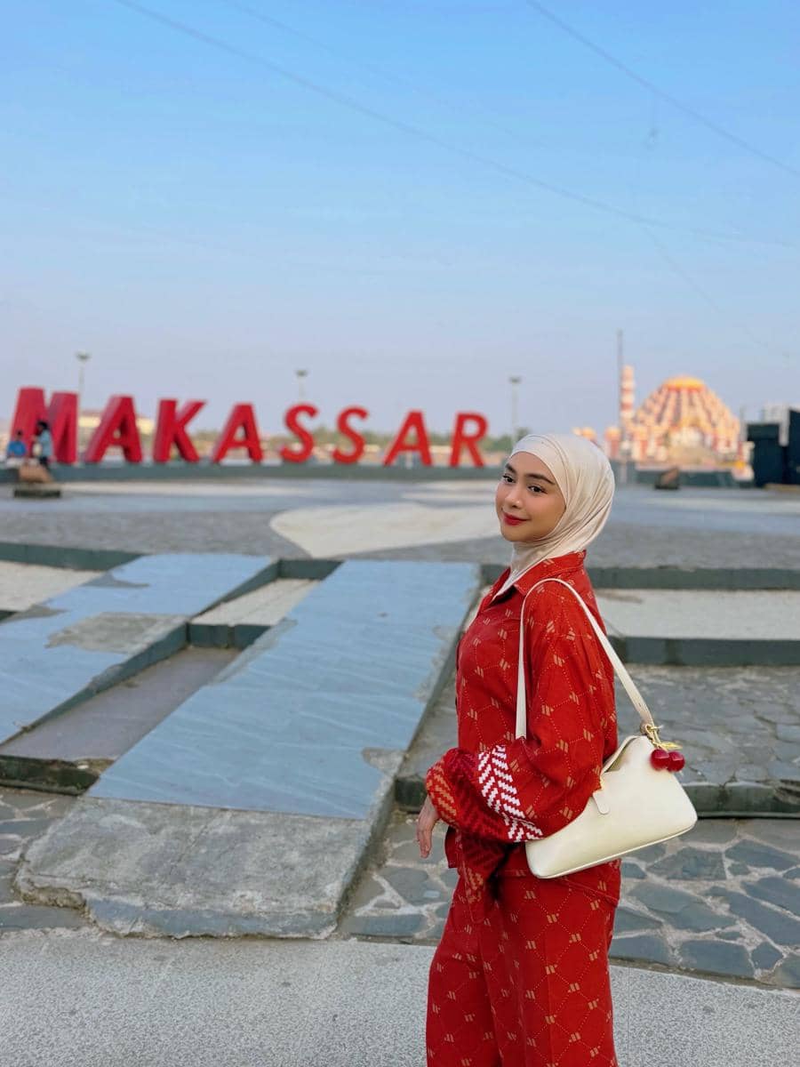 Ria Ricis menikmati liburan di Bali hingga Makassar