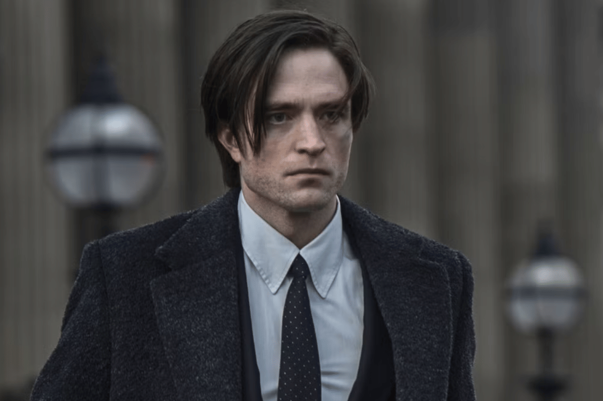 Robert Pattinson dalam The Batman 