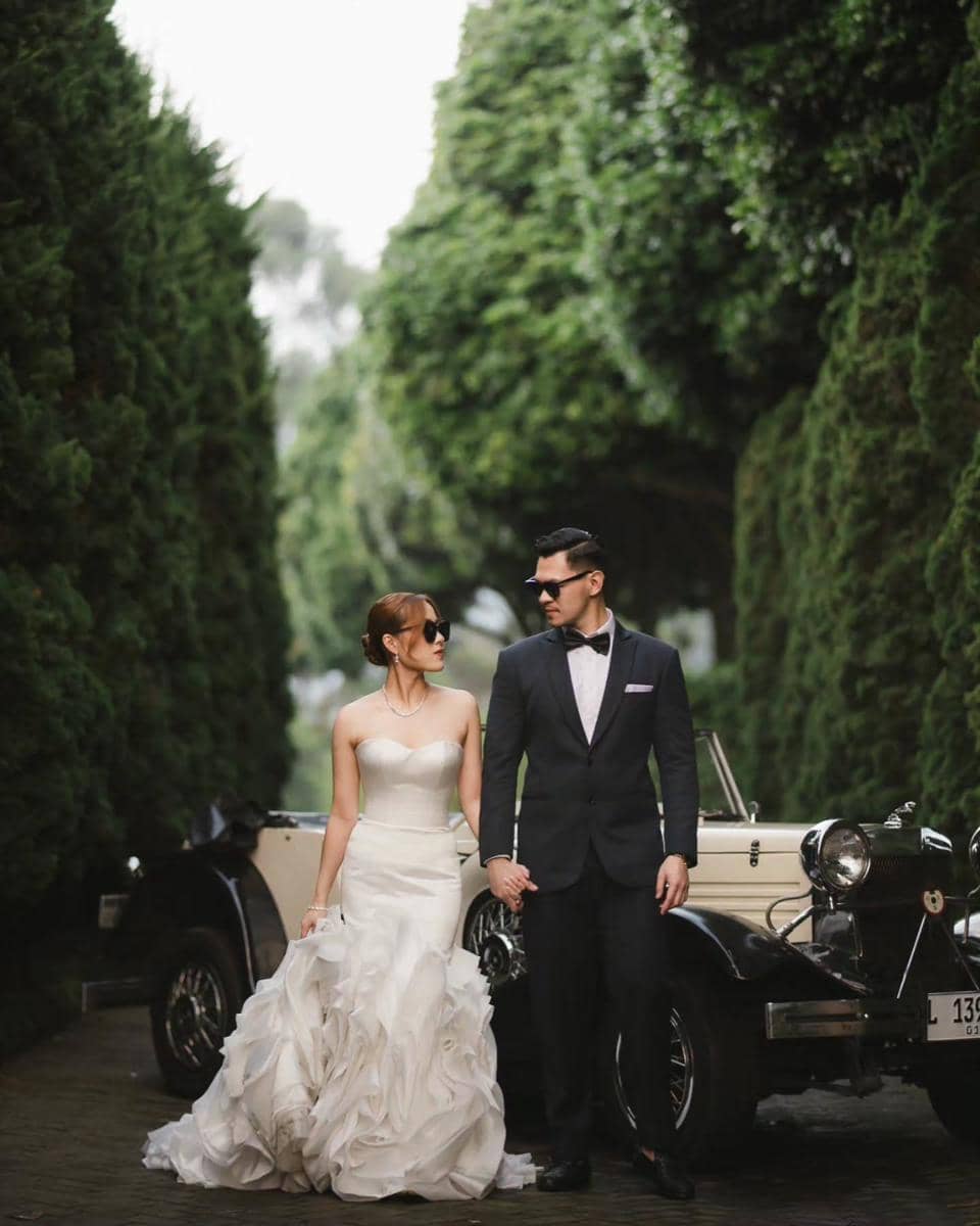 Potret prewedding Jerry dan Fani MCI yang dapat menjadi inspirasi konsep foto pasangan sebelum pernikahan.