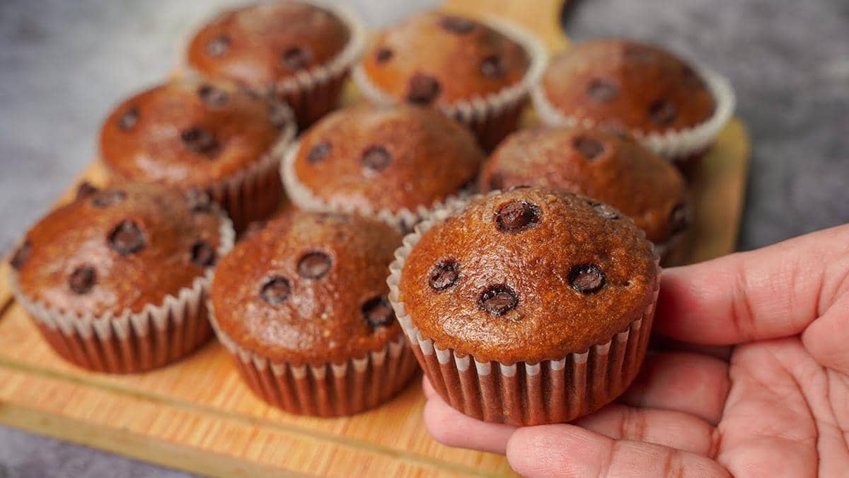 ilustrasi dalgona coffee cupcake