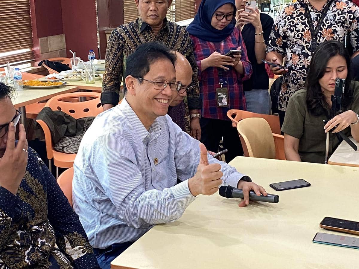Menkeu Purbaya Buka Opsi INA dan SMI Kelola Utang Whoosh