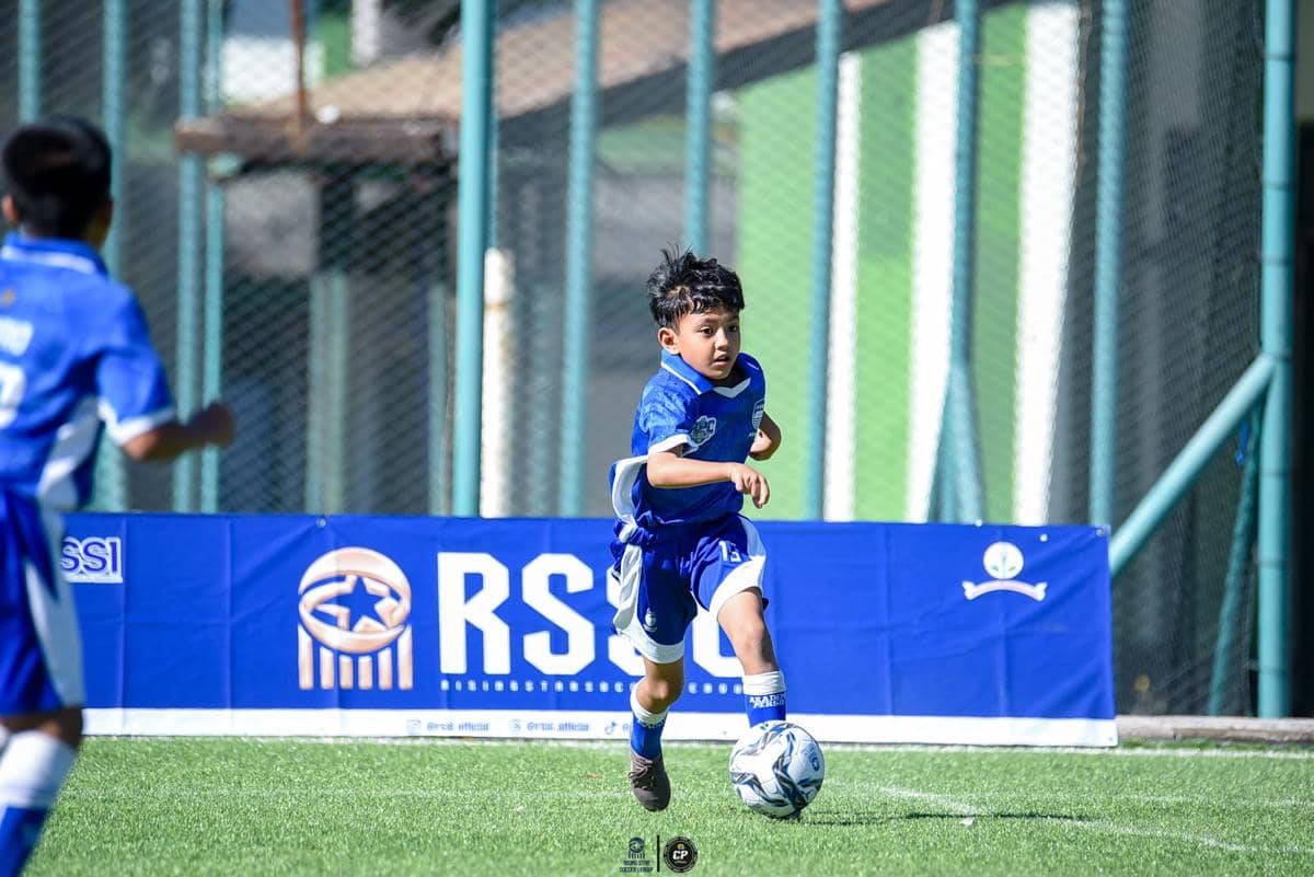 Menyemai Senyum dan Peluh di Pesta Sepak Bola Usia Dini Bandung