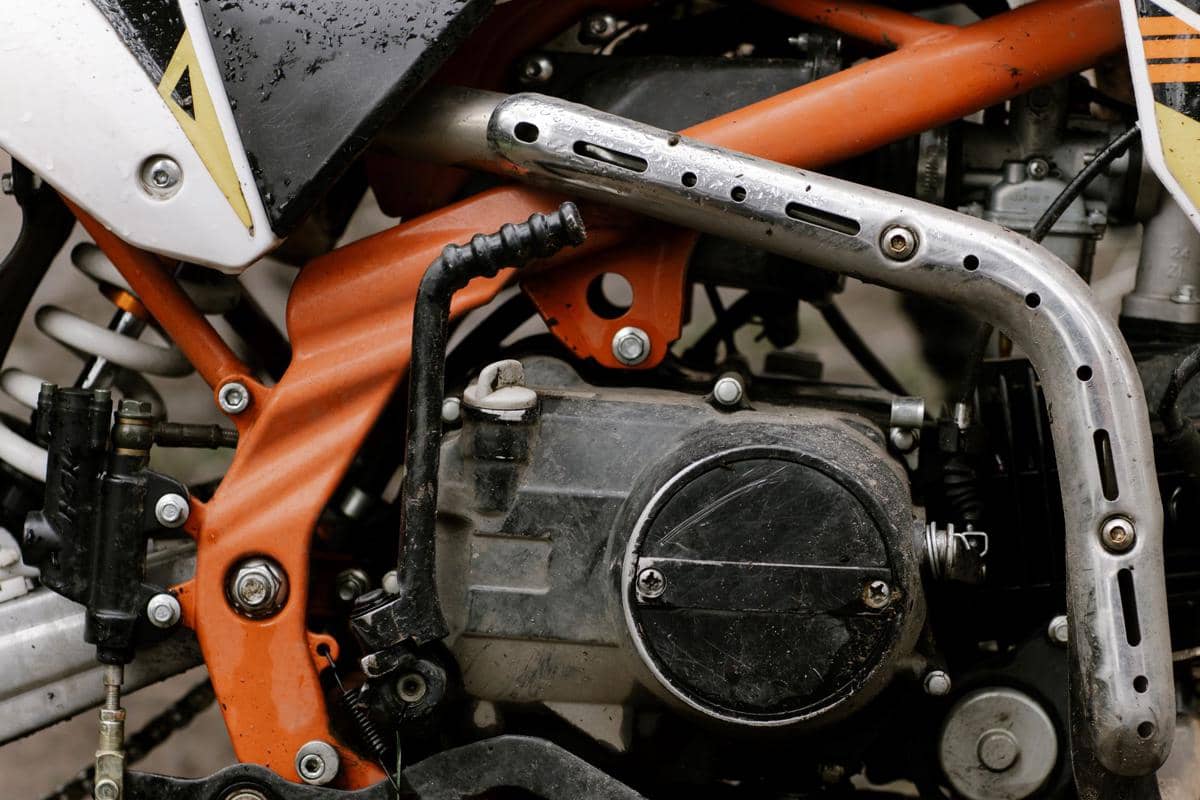 ilustrasi mesin motor