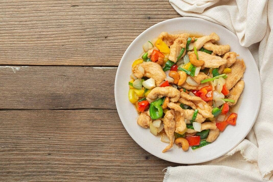 ilustrasi menu tumis jamur tiram