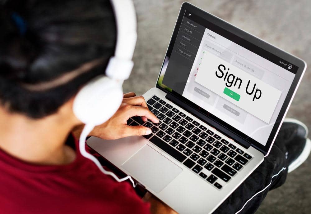 ilustrasi mendaftar online