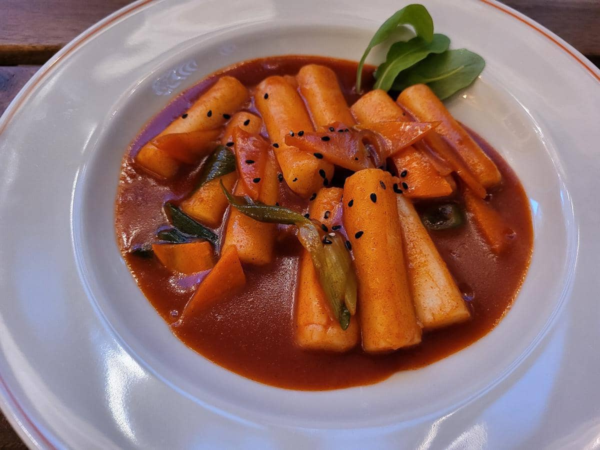 ilustrasi tteokbokki