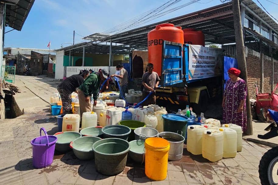 Kemarau Panjang, Pemkot Makassar Distribusikan Air Bersih ke 175 Titik