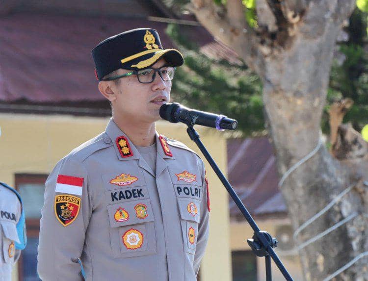Potret resmi Kapolres Sumba Timur AKBP Dr. I Kadek Hery Cahyadi dalam dokumentasi Polres Sumba Timur.