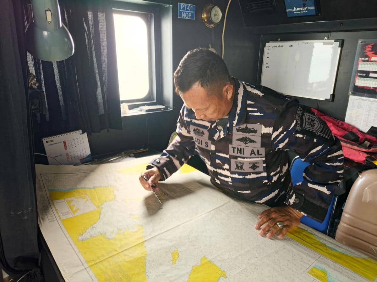 3 Kapal Perang TNI AL Cari Jurnalis Hilang Kontak saat Liput Anak Krakatau