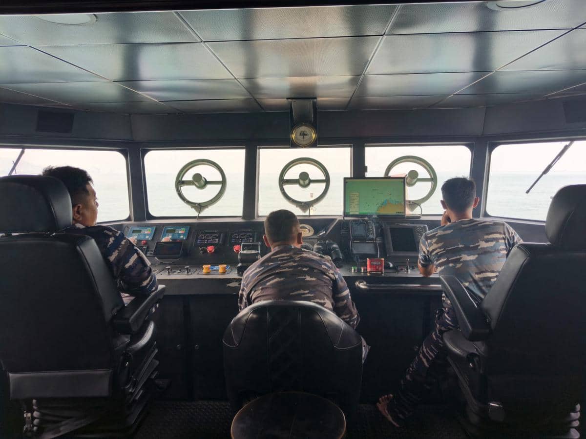 3 Kapal Perang TNI AL Cari Jurnalis Hilang Kontak saat Liput Anak Krakatau