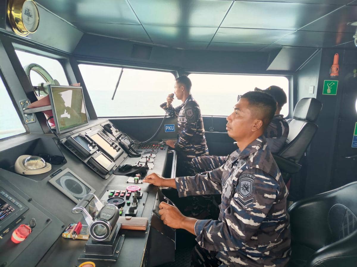 3 Kapal Perang TNI AL Cari Jurnalis Hilang Kontak saat Liput Anak Krakatau