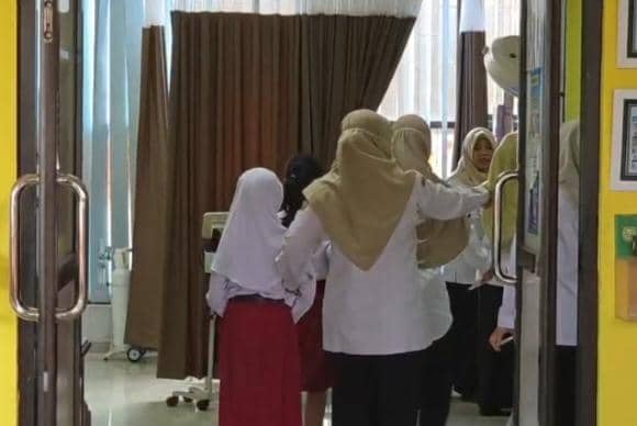 32 Siswa-Guru Mual Muntah Usai Makan Menu MBG Tahu dan Udang