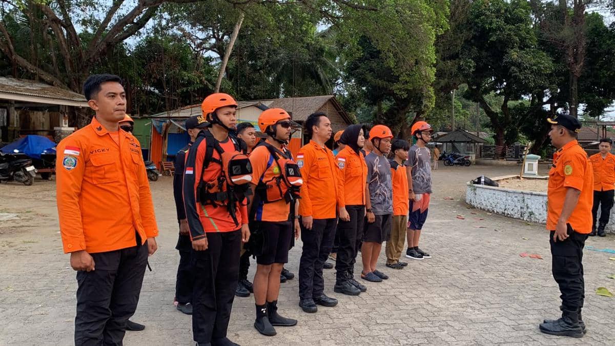 Tim SAR Perluas Area Pencarian Rombongan Jurnalis di Selat Sunda