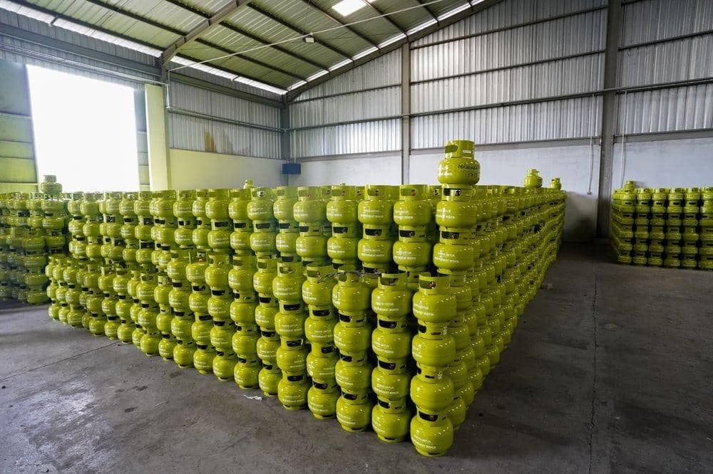 PT Pertamina Patra Niaga Regional Sulawesi mempercepat penyaluran LPG 3 Kg menyusul meningkatnya kebutuhan masyarakat di sejumlah wilayah Su