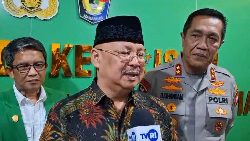 Universitas Muslim Indonesia (UMI) Makassar memperkuat kolaborasi dengan Kepolisian Daerah Sulawesi Selatan melalui pembentukan Pusat Studi