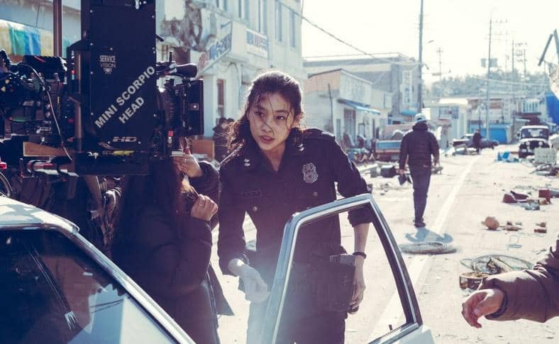 Potret Jung Ho Yeon di Desa Namchang dalam film Hope