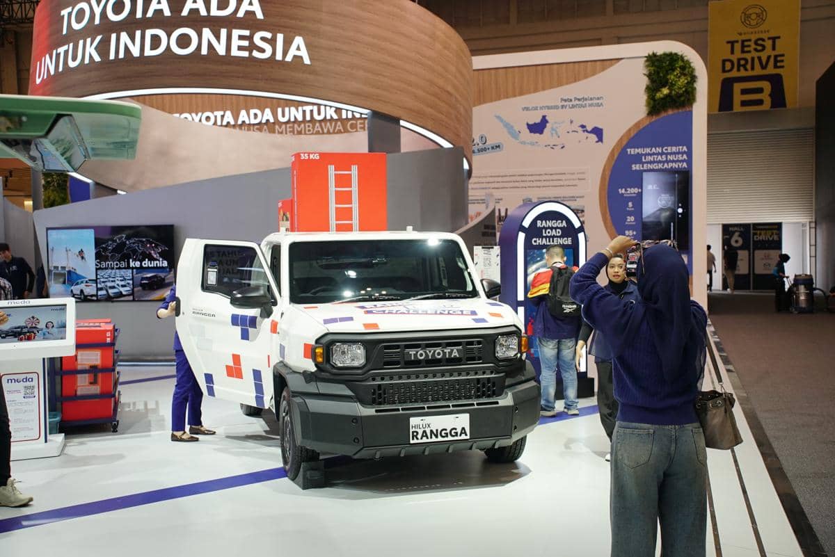 Hilux Rangga Unjuk Fleksibilitas di GIIAS 2026