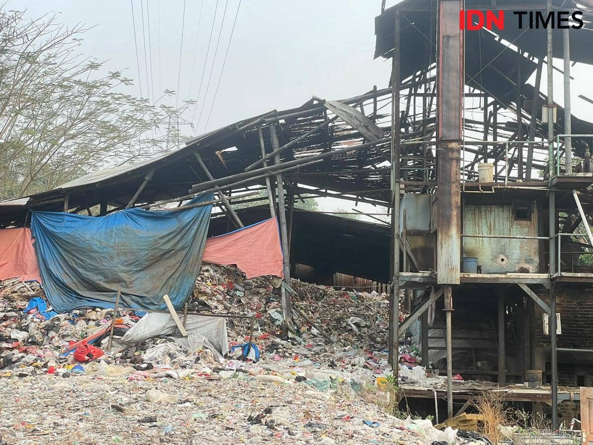 100 Ton Sampah Ancam Cisadane, Izin Abu & Co Tangsel Dipertanyakan (IDN Times/Muhamad Iqbal)