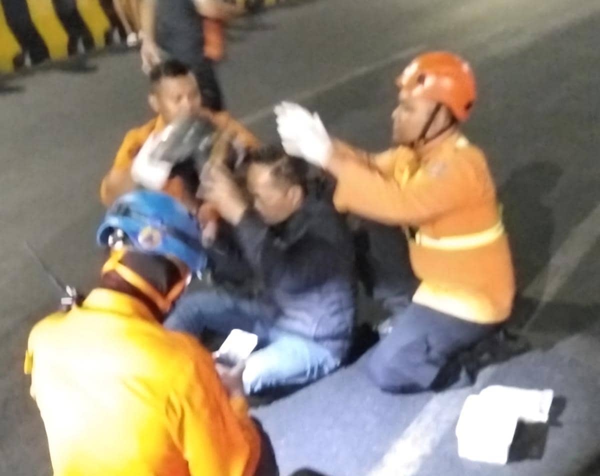 Dini Hari Mencekam, 2 Kecelakaan Hantam Pusat Surabaya