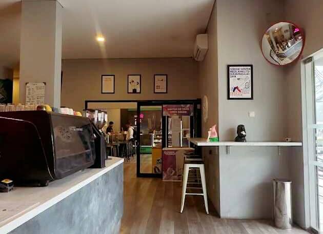 suasana Cube Coffee Cikini, Jakarta Pusat 