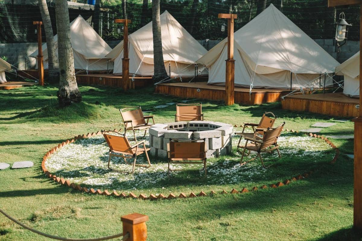 6 Rekomendasi Glamping Dekat Jakarta untuk Staycation Seru