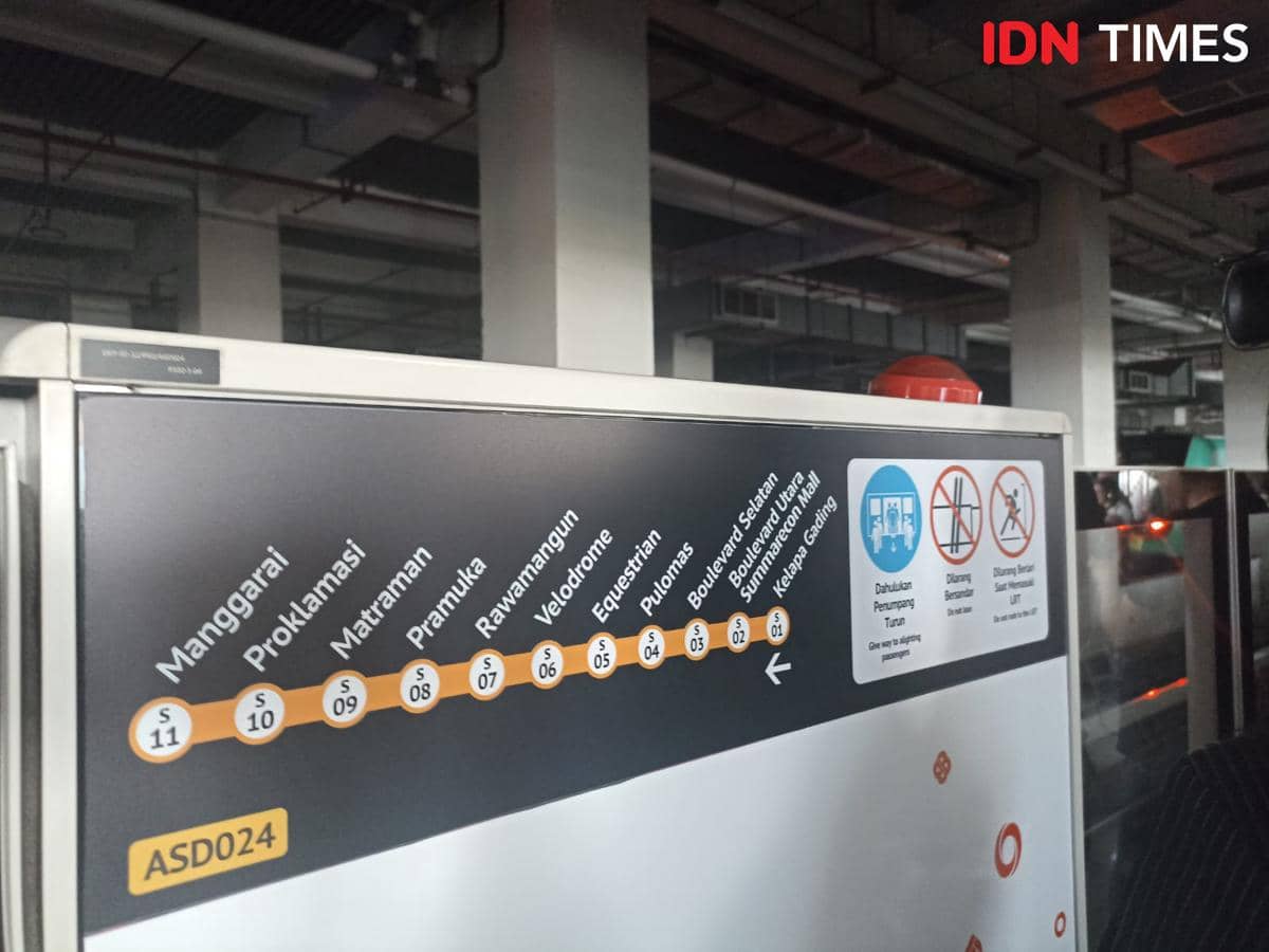 LRT Jakarta melakukan uji coba pada Kamis (10/9/2026).