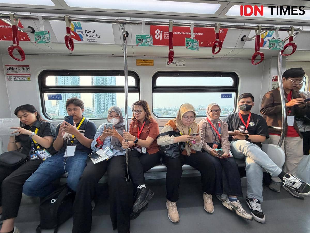 LRT Kelapa Gading-Manggarai Buka Uji Coba untuk Publik, Gratis!