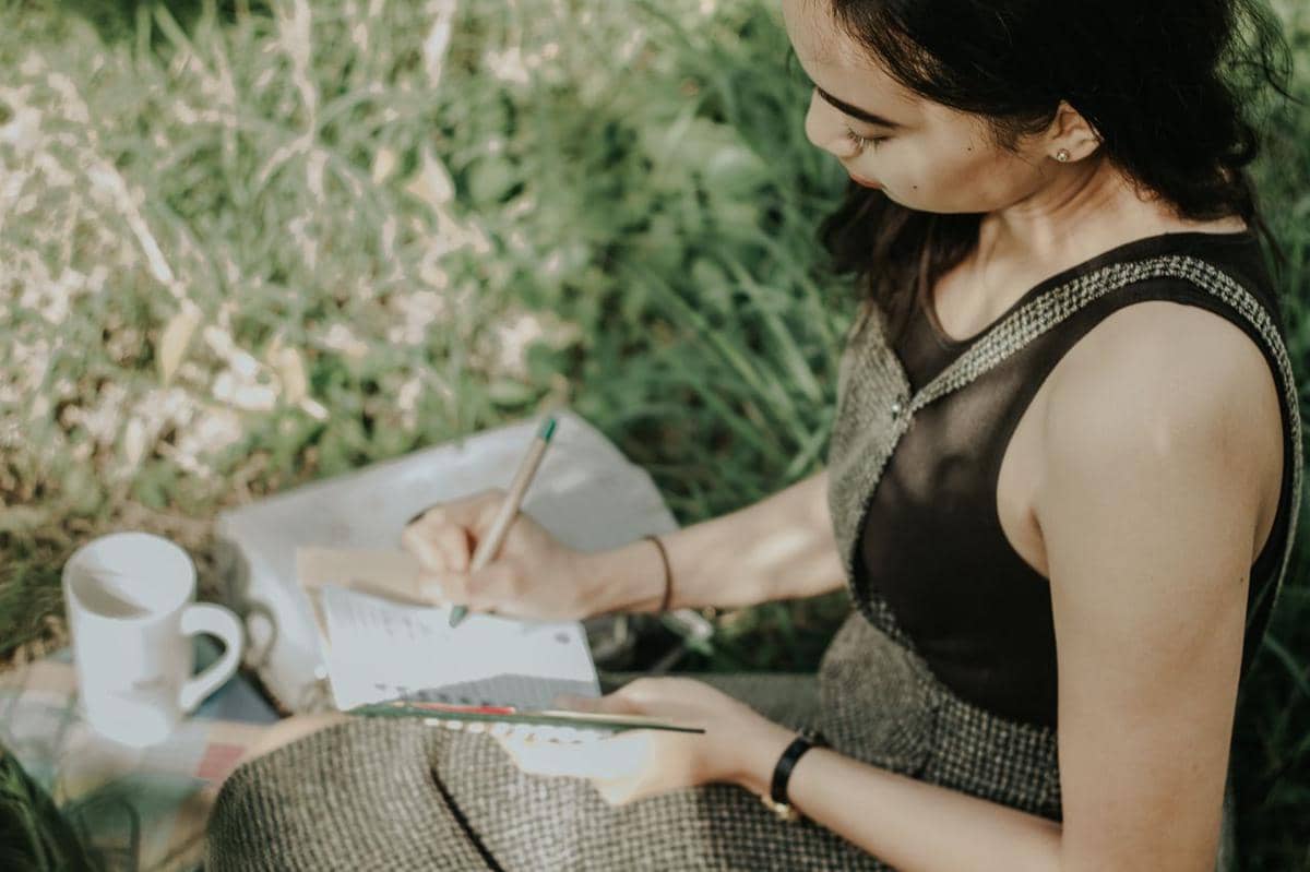 5 Journaling Prompt untuk Membantu Pikiran Lebih Tenang