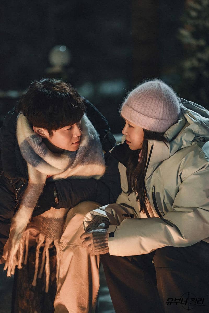 Jung Joon Won dan Gong Hyo Jin di A Bona Fide Killer