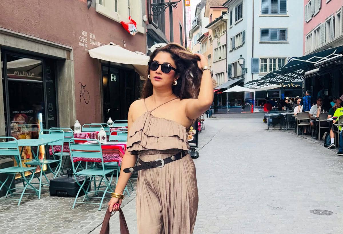 Liburan di Swiss, Ridhima Pandit Main ke Kota Tua Zurich