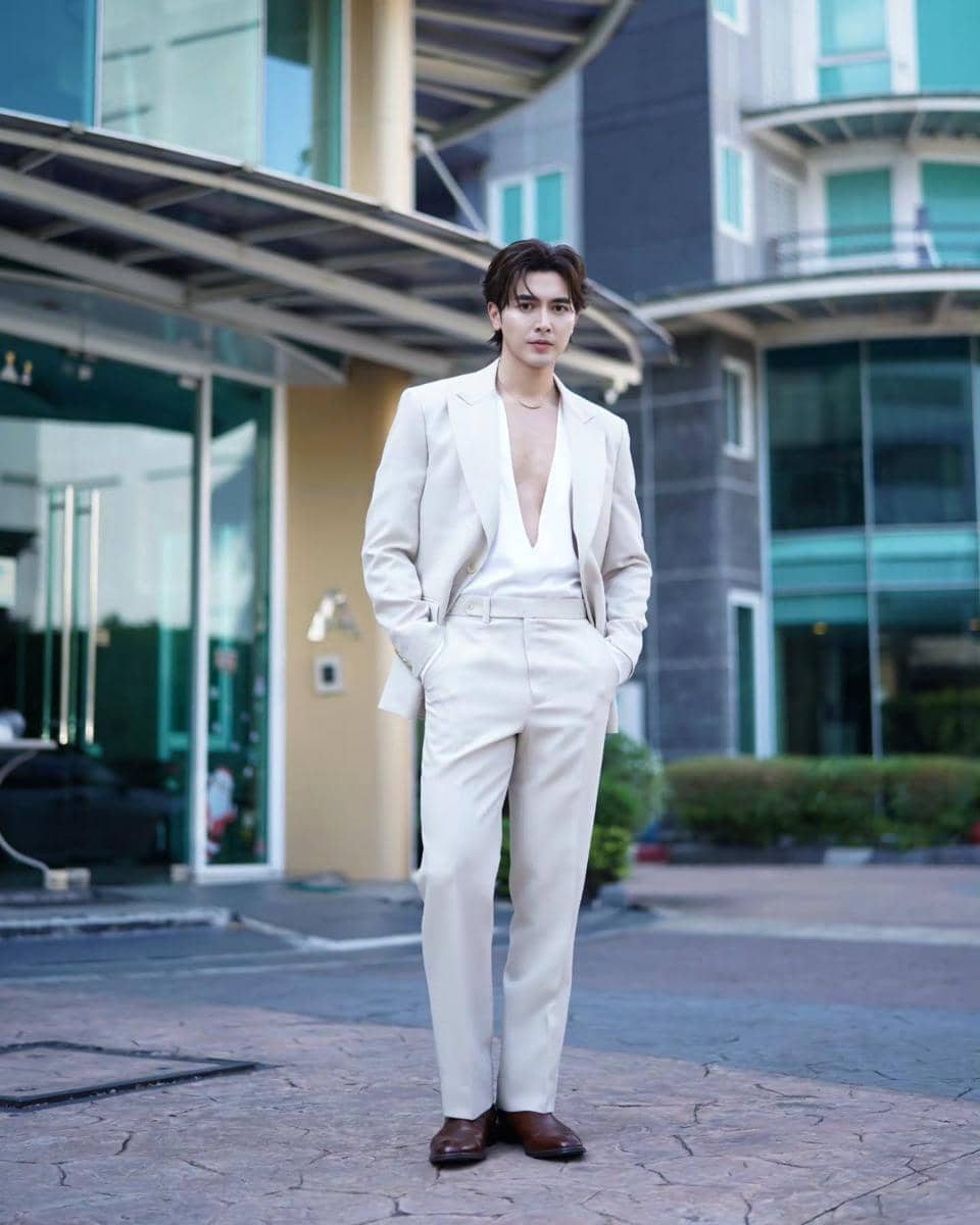 Style Setelan Jas ala Pon Nawasch